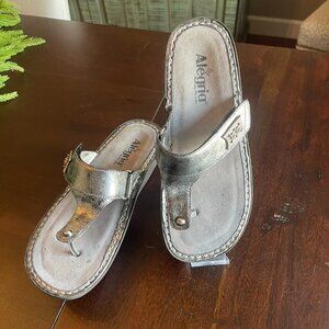 Alegria Carina Pewter Metallic Thong Sandal Size 38